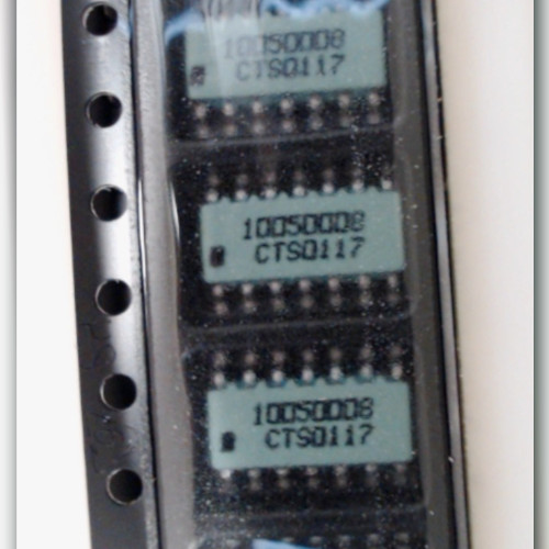 Black embossed carrier tape holding pale green 14-pin resistor arrays marked 1005008 CTS0117