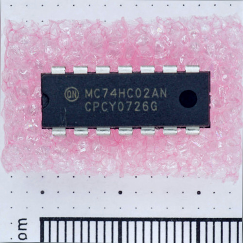 ON Semiconductor MC74HC02AN quad 2-input NOR gate IC top markings and pin layout.