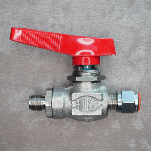Side profile of Hoke 7115G4Y ball valve with red handle.