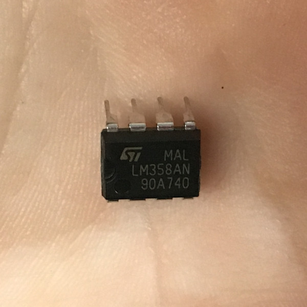STMicroelectronics LM358AN Operational Amplifiers 1 MHz Integrated Circuits Y19519 | PartsMine.com