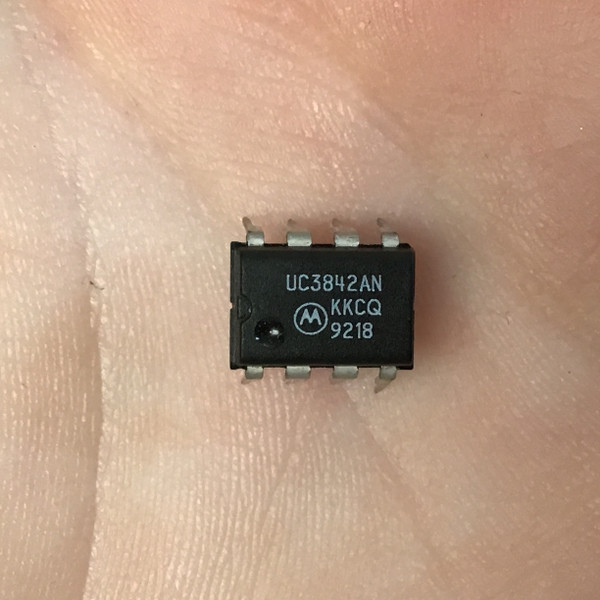 Texas Instruments UC3842AN High Performance 30-V 1A 500KHz Current Mode Integrated Circuits Y19388 | PartsMine.com