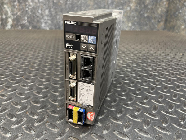 Fuji Faldic RYC101D3-VVT2 Servo Driver 100W 0–333.3Hz