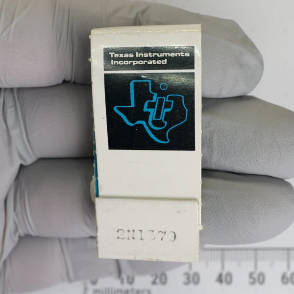 Packaging front for Texas Instruments 2N1379 transistor.