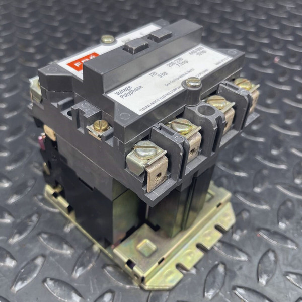 Isometric view of FPE CU14S-62 contactor assembly.