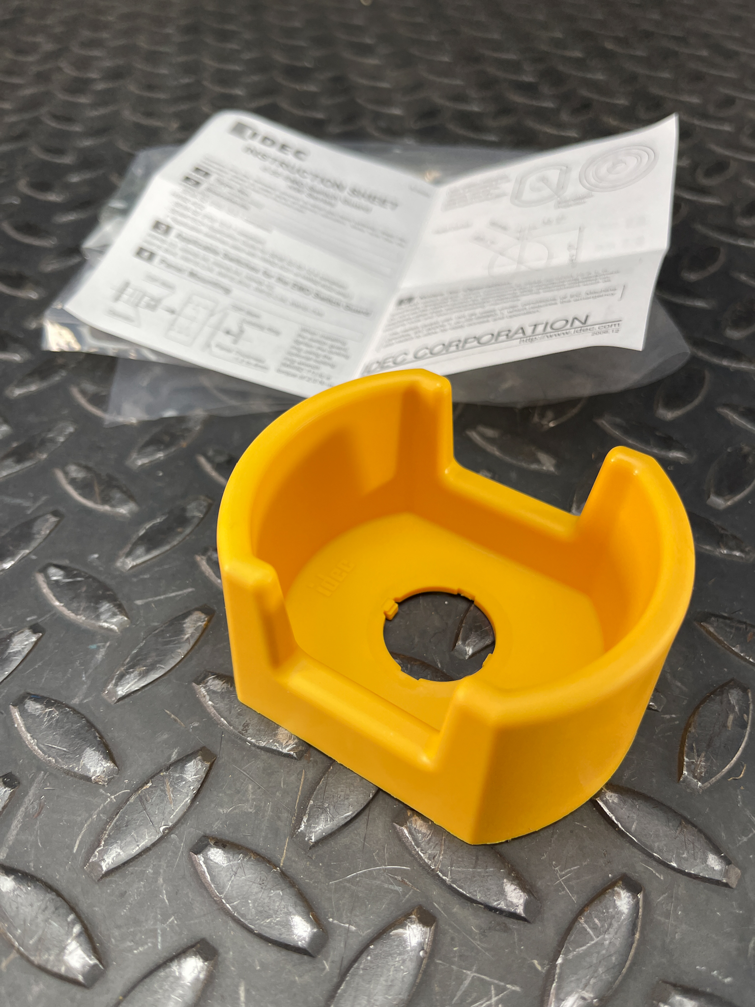 IDEC HW9Z-KG1 22mm E-Stop Guard for HW Series Emergency Switches