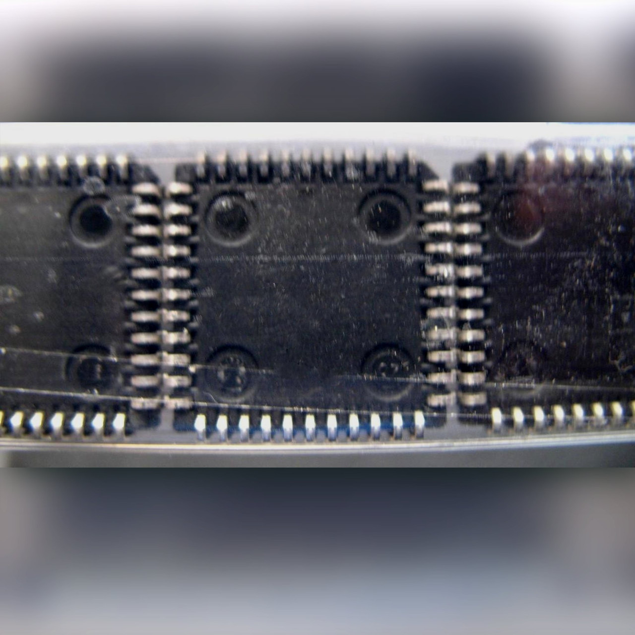 XC18V04 Xilinx 4-Mbit ISP Configuration PROM, 44-Lead, Unused NOS