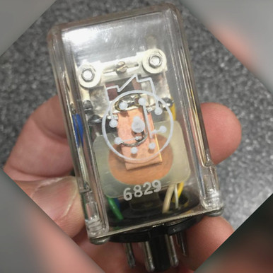 5D1C-1020 Kurman 8-Pin Octal Plug-In Relay, 29 VDC Coil, 1PDT 2 A, NOS