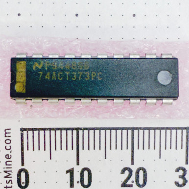 National Semiconductor 74ACT373PC Octal Transparent Latch DIP-20 Used