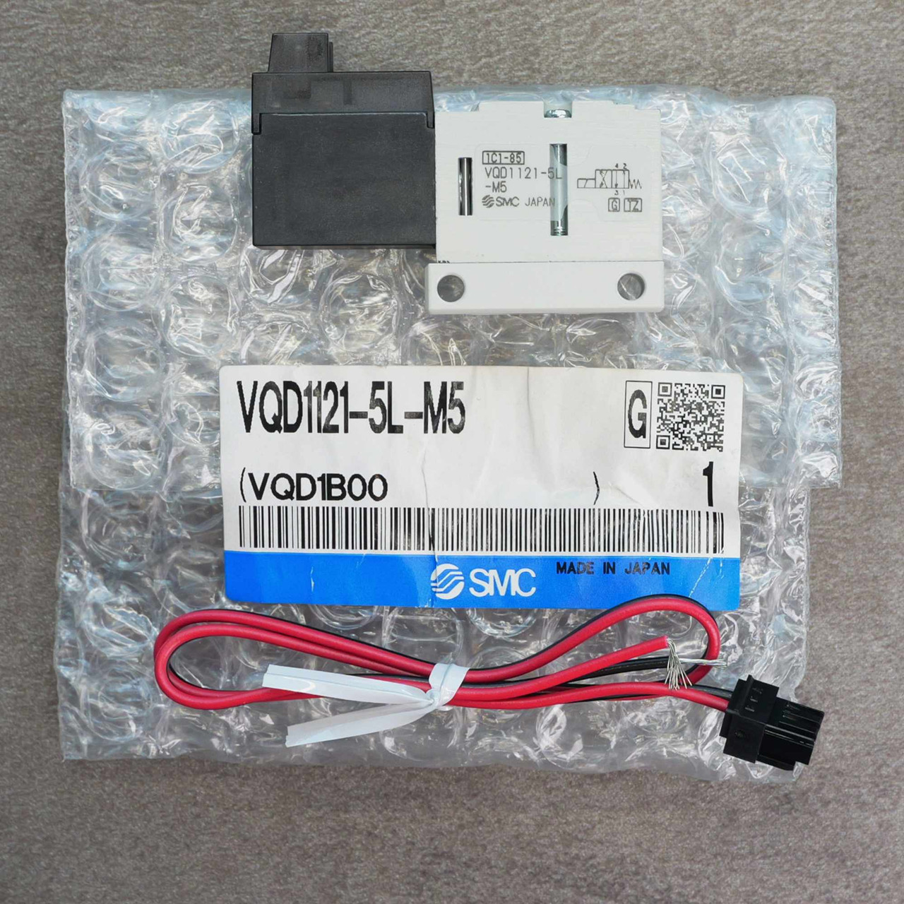 SMC VQD1121-5L-M5 4-Port Poppet Solenoid Valve 24VDC Body Ported M5 NOS