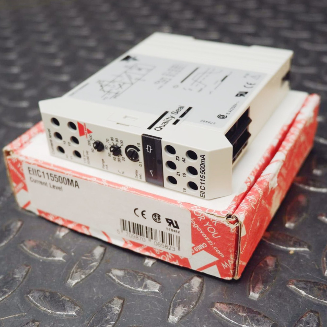 Carlo Gavazzi EIIC115500MA Current Monitoring Relay 115V 10-500mA NOS