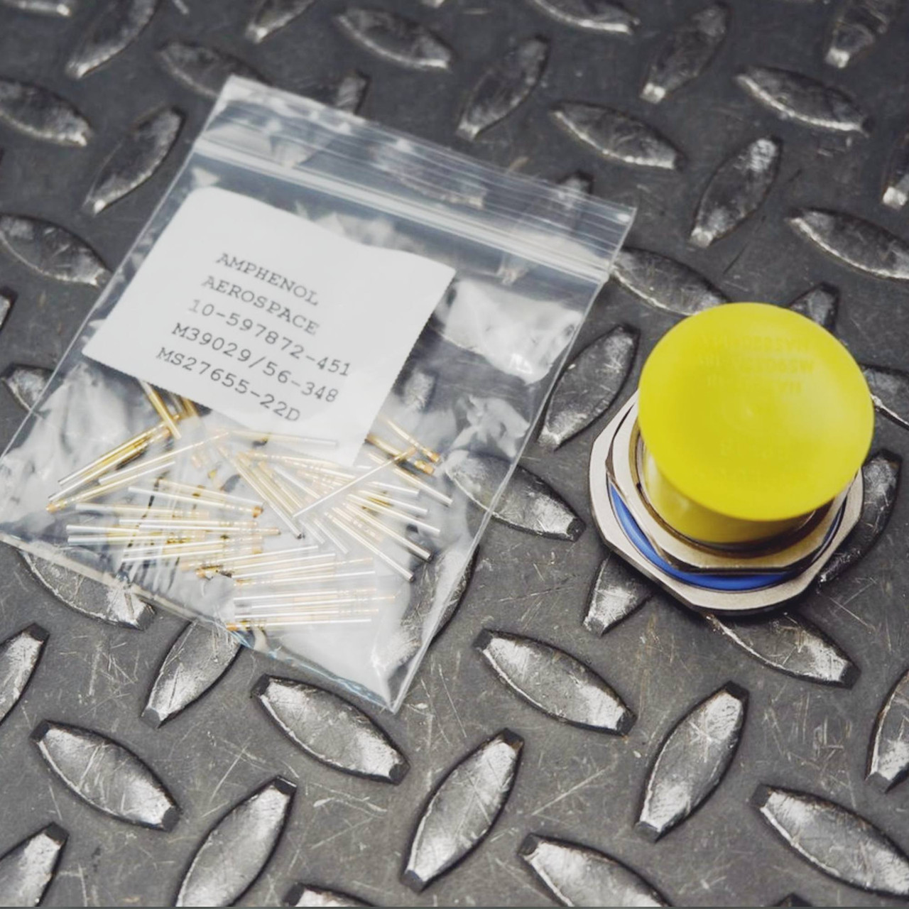 Amphenol MS27468T15F35S 37-Pin Jam Nut Connector M39029/56-348 NOS