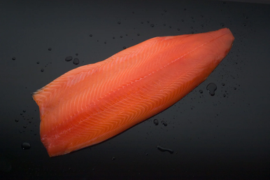 SALMÓN AHUMADO PRECORTADO