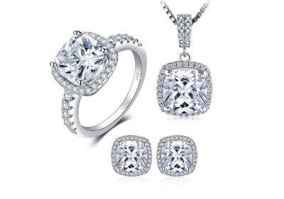 Moissanite