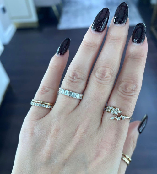 1 1/3cttw Emerald Shape Diamond Band