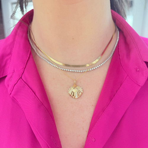 seashell necklace, seashell pendant, diamond seashell necklace, diamond seashell pendant