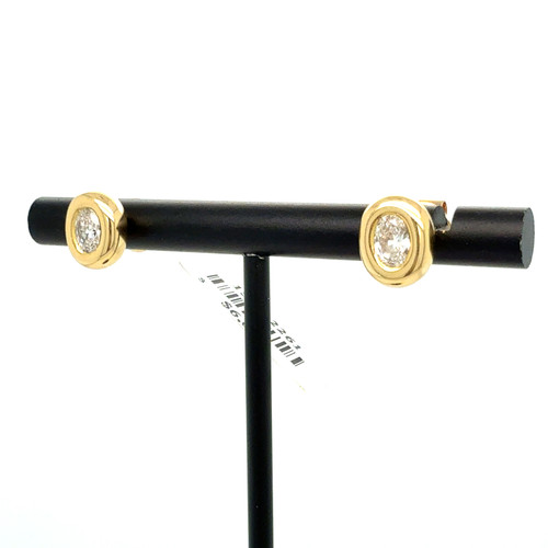 Oval Diamond Scintillate Studs