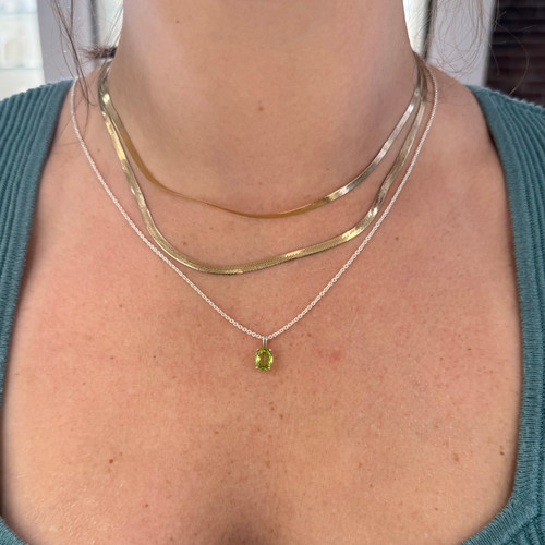 peridot pendant, peridot necklace, peridot jewelry, August birthstone jewelry