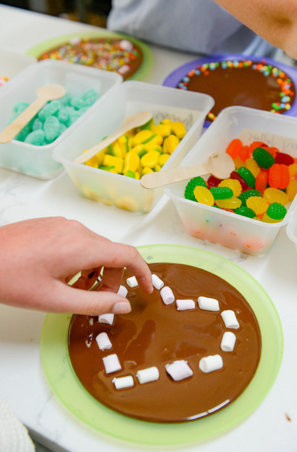 DIY Giant Chocolate Freckle Class
The Treat Factory DIY Giant Chocolate Freckle Class
The Treat Factory
