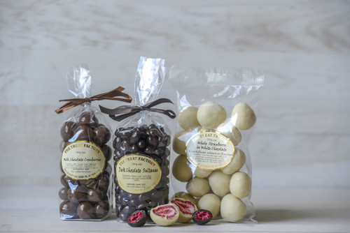 Raisins in Milk Chocolate Raisins in Milk Chocolate