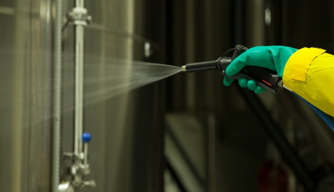 FOAMiT - WALL MOUNTED FOAM AND SANITIZE UNIT- PREMIX (FOAM-VITON; SANITIZE-SANTO)