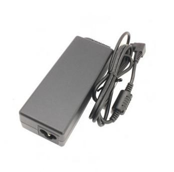Fujitsu FUJ:CP531954-XX-RFB Ac-Adapter 19V 90W 3-Pin FUJ:CP531954-XX-RFB