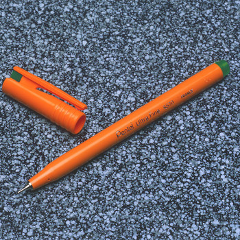 Pentel Ultra Fine Fineliner Pen 0.6Mm Tip 0.3Mm Line Green Pack 12 S570-D