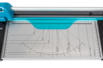 Avery A4 4-in-1 Paper Trimmer 4X1TR4