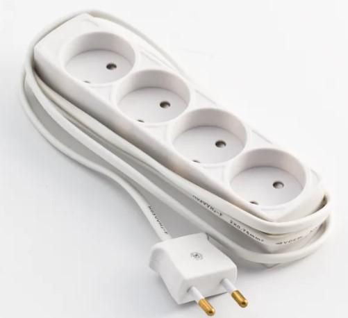 MicroConnect GRUELU4H015 4-way power stripno earth. GRUELU4H015