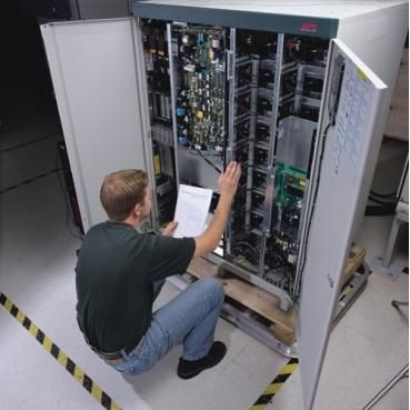 APC WUPG8HR7X24-UG-04 1 Year 8HR 7X24 Response WUPG8HR7X24-UG-04