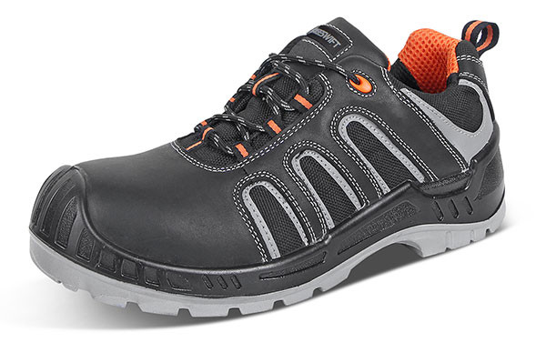 Beeswift Trainer Shoe S3 Non Metallic Black Size 6 CF2706