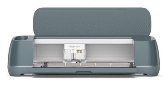 Cricut Maker 4 Essentials Bundle Electronic 2011290