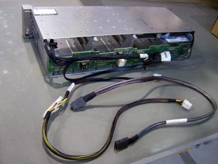 Hewlett Packard Enterprise 684888-001-RFB Board 8Lff Hdd Bp W Cage 684888-001-RFB