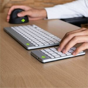 R-Go Tools Numeric Keypad R-Go Numpad Break Ergonomic Numeric Keypad With Break RGOCONMWLWH