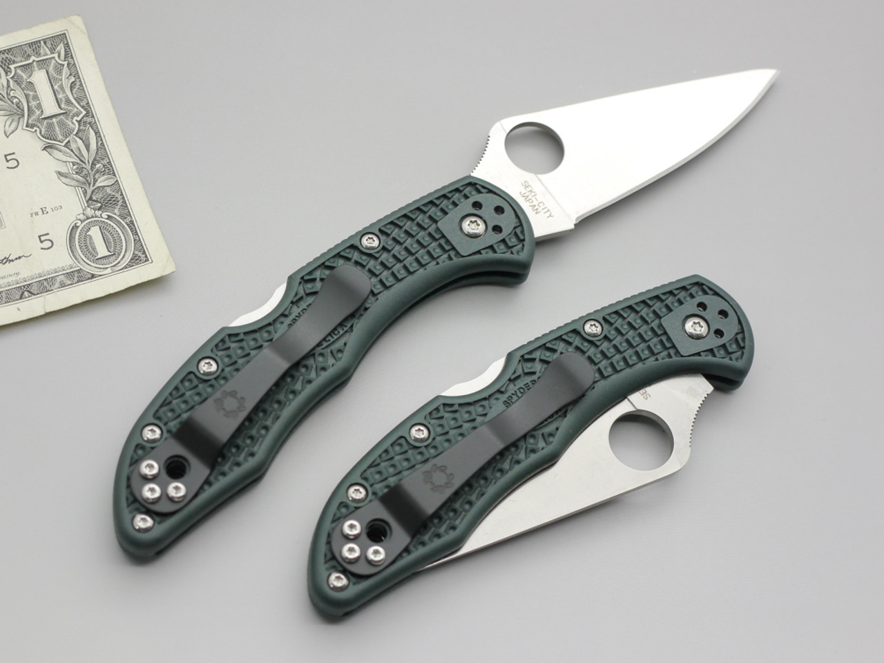 Spyderco Knives: Delica 4 ZDP-189 Stainless Steel (Flat Grind 
