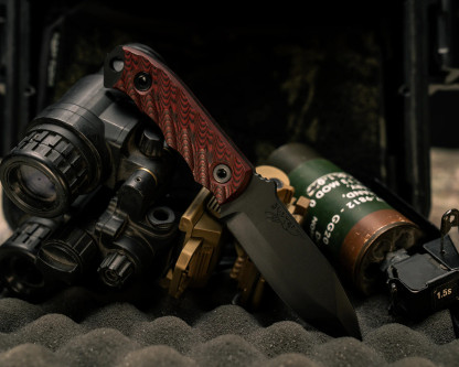 Half Face Blades - Disaster Cub - Red and Black G10, Armor Black Cerakote, Allen Bolts, Iron Grip