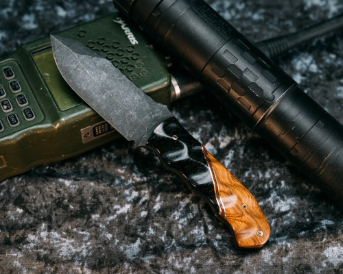 Half Face Blades - Disaster Cub - Black Burlap Micarta, Brass and Natural Micarta Split, Desert Ironwood, 1/8" Mosaic Pins, Textured Grip