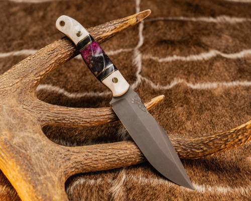 Half Face Blades - Crow Scout Drop Point - Brass and Black G10 Pin Striping, Black Dark Matter Carbon and Dyed Black Ash Split, Mosaic Pins, Textured Grip