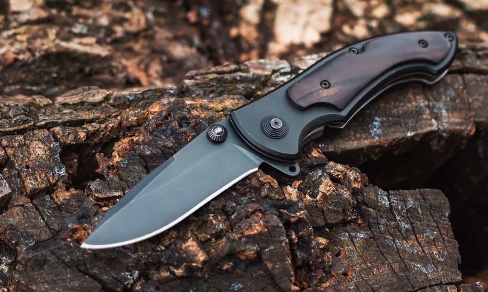 A Guide to the Types of Steel Used in Knives The Knife Connection