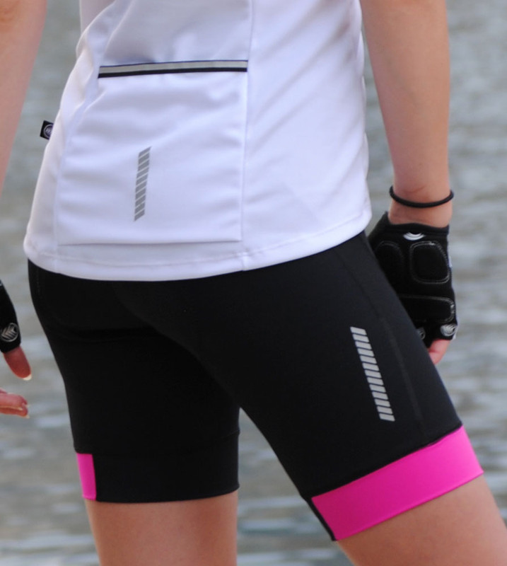 GLOWMODE 4.3 FeatherFit™ Crossover Cutie Biker Shorts Breathable