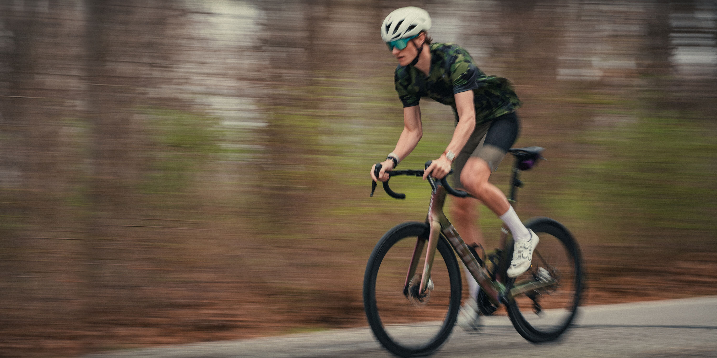 Woodlands Warp on Model - All Day Cargo Cycling Shirt