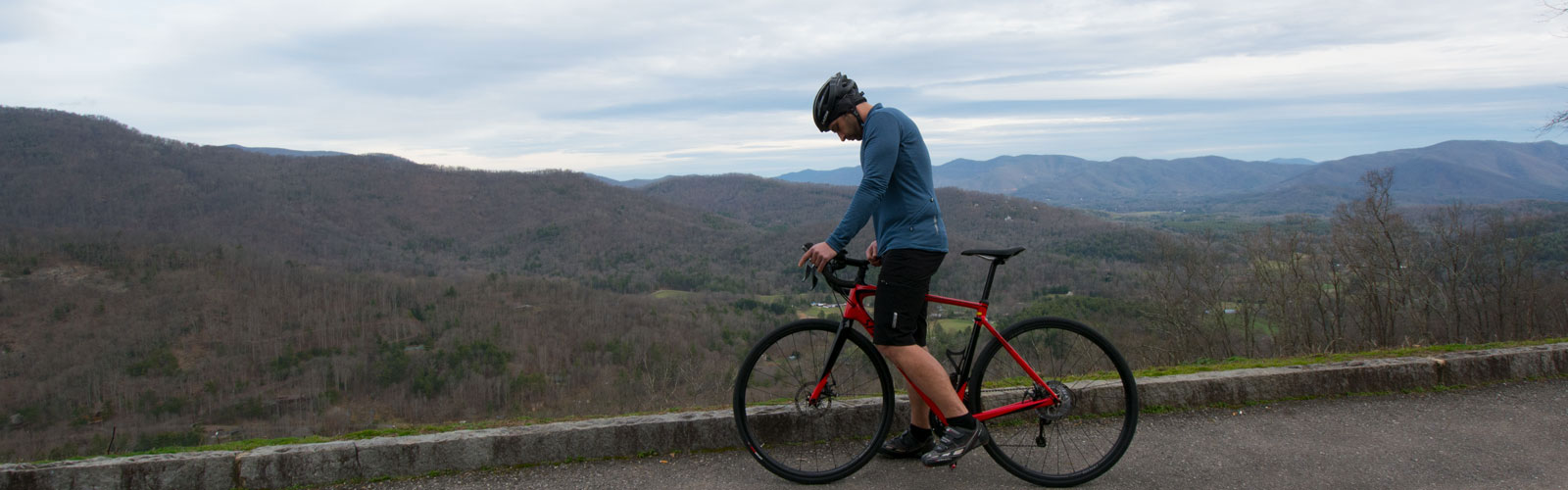 Men's Bike Shorts, Bib-Shorts, and MTB Shorts