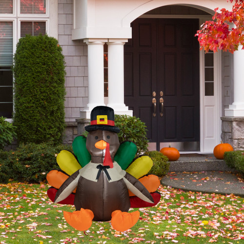 Pre-lit Inflatable Pilgrim Turkey Thanksgiving Yard Decoration - 4'