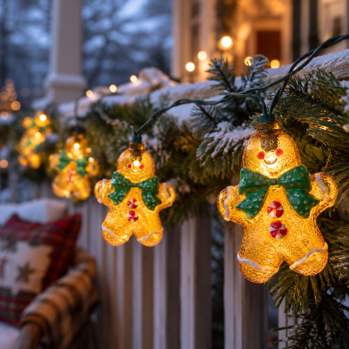 Gingerbread Man with Bow Tie Christmas Light Set - Clear - 7.5' Green Wire - 10ct