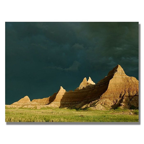 Trademark Fine Art 'Badland Ridge' 30" x 47" Canvas Art (65dca733f99b2575f686c284_ud)