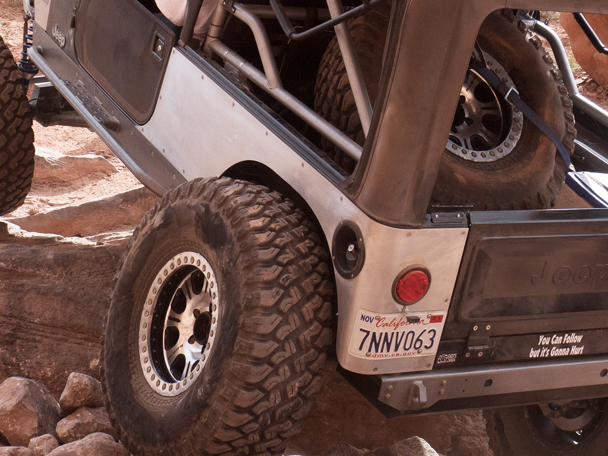 LJ Stretch Corner Guards - Aluminum | GenRight Jeep Parts