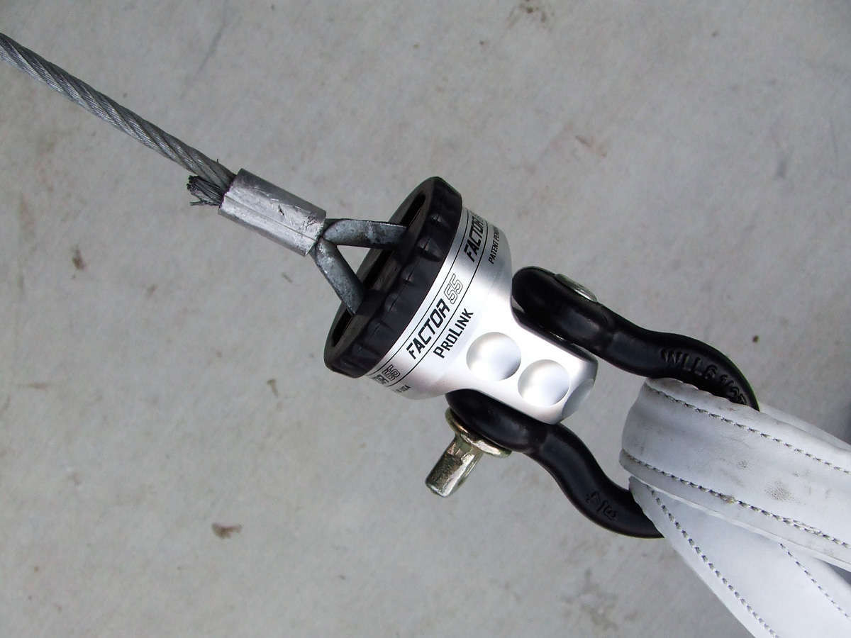 未使用品　FACTOR 55 PROLINKS ウインチシャックルマウント ProLink Factor 55 Shackle Mount | Winching Equipment | GenRight