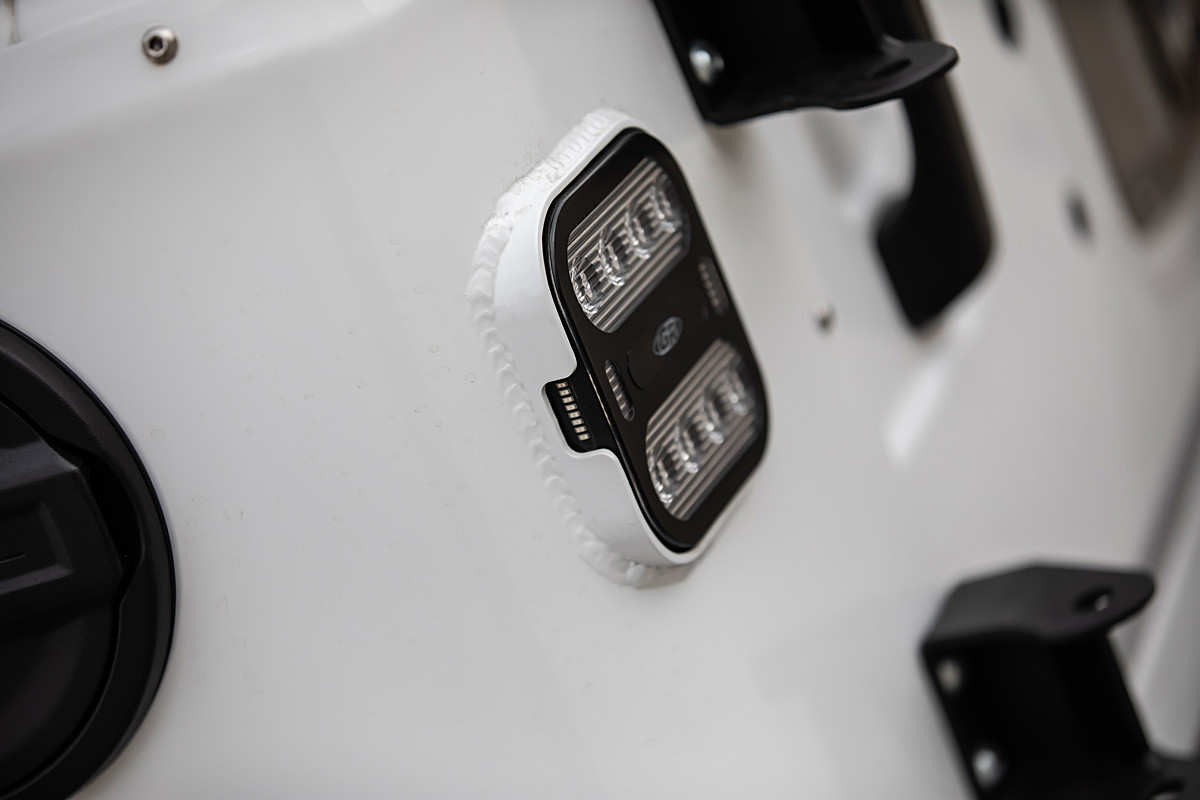 Jeep JLU Corner Guards w/ Recessed Tail Lights GenRight Off Road