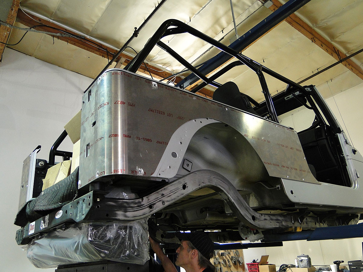 LJ Stretch Corner Guards Aluminum GenRight Jeep Parts