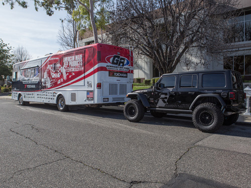 Flat Tow Compatible thanks to the heavy duty tow points. Flat Tow Compatible thanks to the heavy duty tow points.