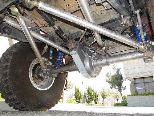Welded to the axle tube for this double triangulated rear set up Welded to the axle tube for this double triangulated rear set up